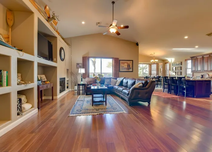 Outdoor Oasis W/ Private Pool! Escape