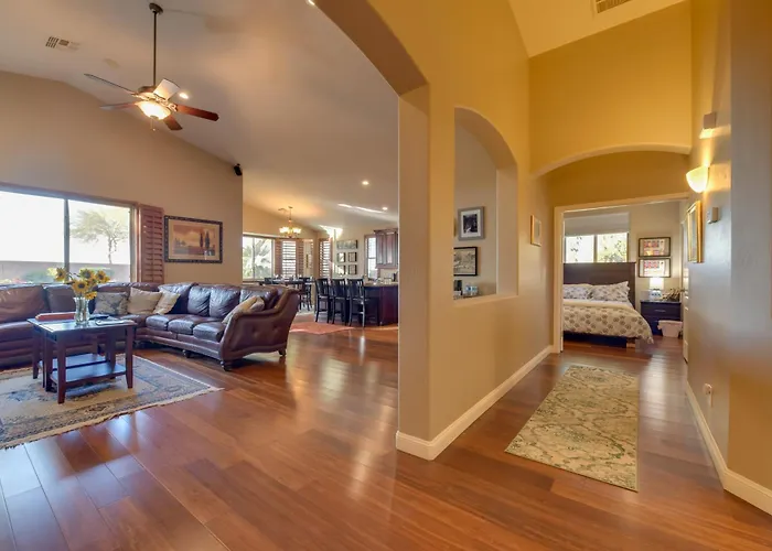 Outdoor Oasis W/ Private Pool! Escape Holiday home *